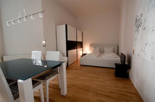 фото отеля Apartments Deluxe Prenzlauer Berg