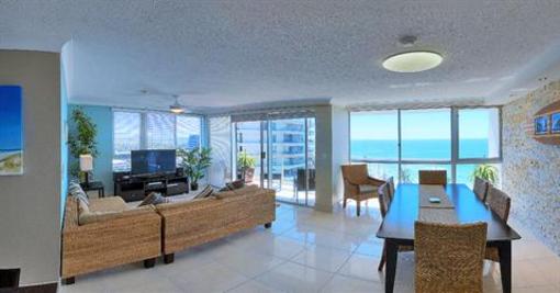фото отеля Burleigh Beach Tower Apartments Gold Coast