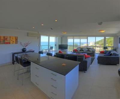 фото отеля Burleigh Beach Tower Apartments Gold Coast