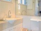 фото отеля Burleigh Beach Tower Apartments Gold Coast