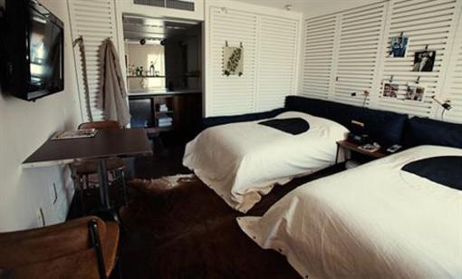 фото отеля Ace Hotel and Swim Club