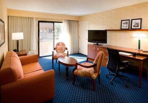 фото отеля Courtyard by Marriott Seattle Southcenter