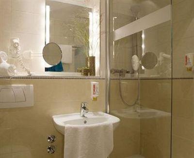 фото отеля Hotel Vier Jahreszeiten Waldkirchen