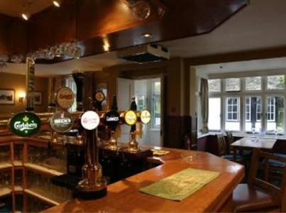 фото отеля The Hurtwood Inn Hotel