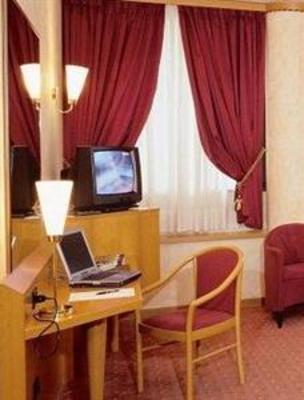 фото отеля Mirage Hotel Paderno Dugnano