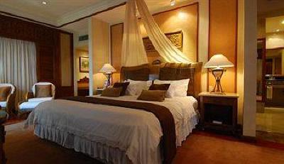 фото отеля Waterfront Airport Hotel and Casino