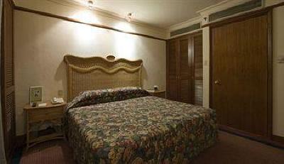 фото отеля Waterfront Airport Hotel and Casino
