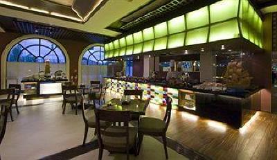 фото отеля Waterfront Airport Hotel and Casino