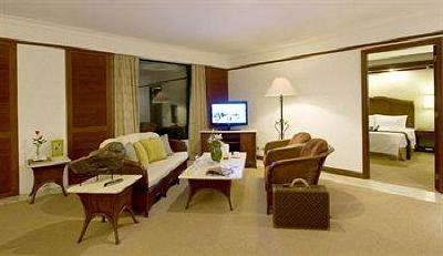 фото отеля Waterfront Airport Hotel and Casino