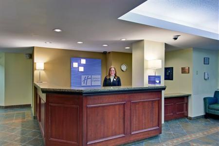 фото отеля Holiday Inn Express Halifax Bedford
