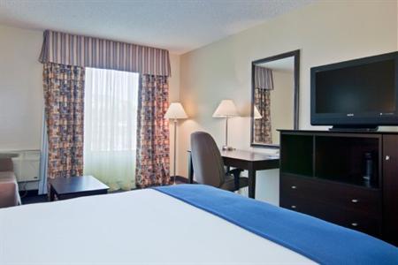 фото отеля Holiday Inn Express Halifax Bedford