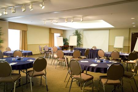 фото отеля Holiday Inn Express Halifax Bedford