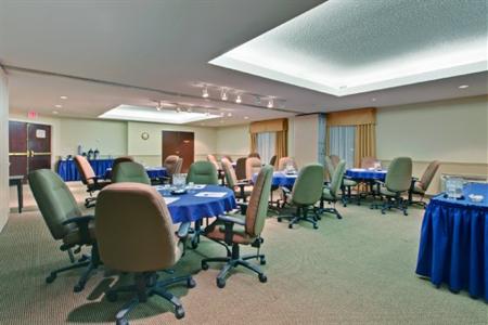 фото отеля Holiday Inn Express Halifax Bedford