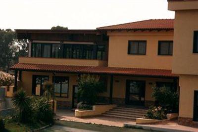 фото отеля Hotel L' Oasi