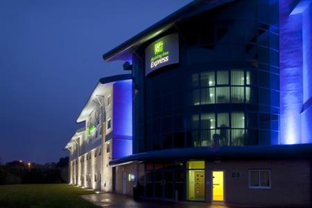 фото отеля Holiday Inn Express Southampton M27 Jct 7