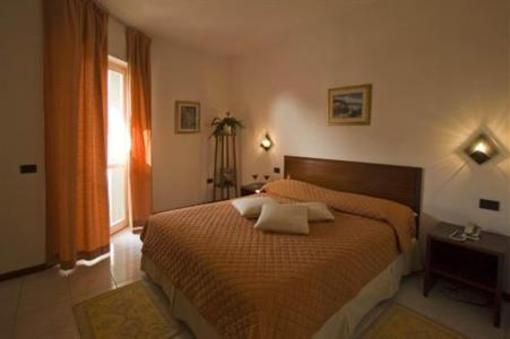 фото отеля Hotel Marinetta