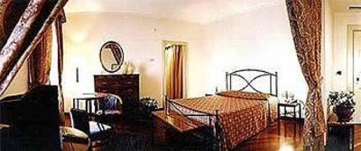 фото отеля Hotel Monte del Re Dozza