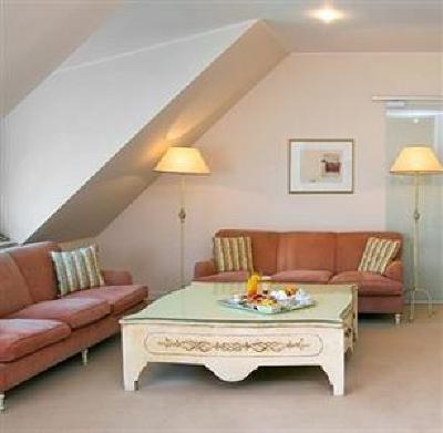фото отеля Dwor Oliwski Hotel