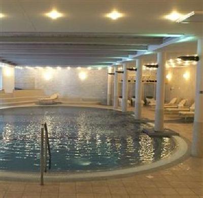фото отеля Dwor Oliwski Hotel