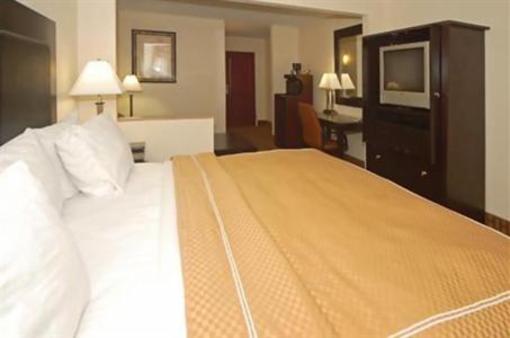 фото отеля Comfort Suites Perimeter Center