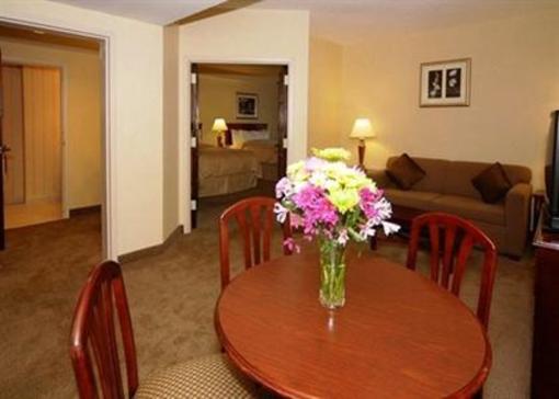 фото отеля Comfort Suites Perimeter Center