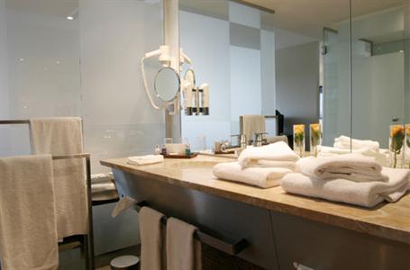 фото отеля Crowne Plaza Lille Hotel