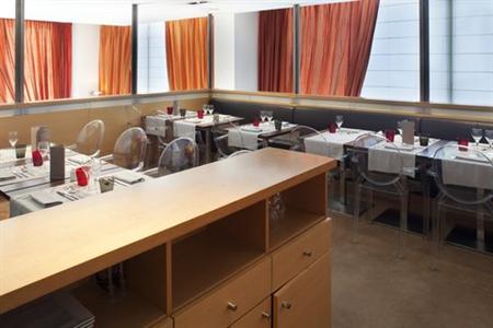 фото отеля Crowne Plaza Lille Hotel