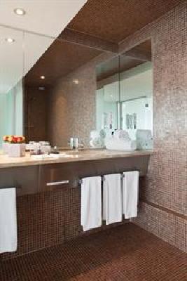 фото отеля Crowne Plaza Lille Hotel