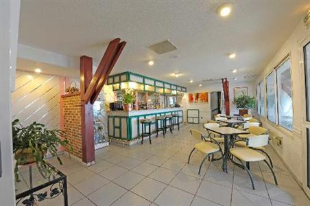 фото отеля Le Moulin des Gardelles Hotel Riom