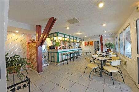 фото отеля Le Moulin des Gardelles Hotel Riom