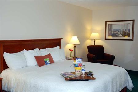 фото отеля Hampton Inn Airport South Portland