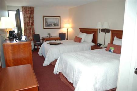 фото отеля Hampton Inn Airport South Portland