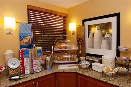 фото отеля Hampton Inn Airport South Portland