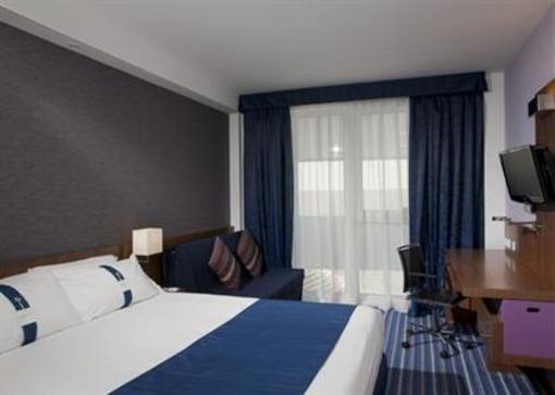 фото отеля Holiday Inn Express Madrid Leganes