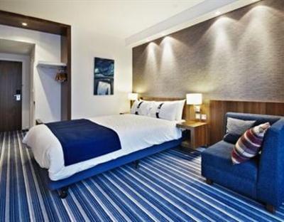 фото отеля Holiday Inn Express Madrid Leganes