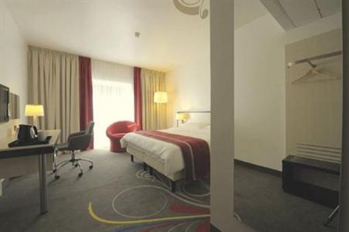 фото отеля Park Inn by Radisson Brussels Midi