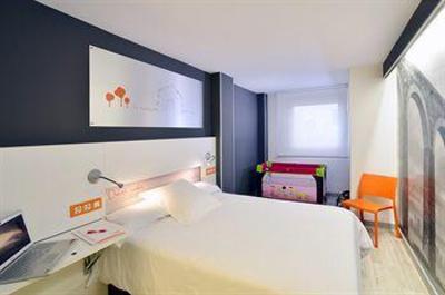 фото отеля Hotel Bed4u Pamplona