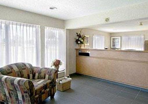 фото отеля Comfort Inn Ottawa East