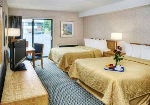 фото отеля Comfort Inn Ottawa East