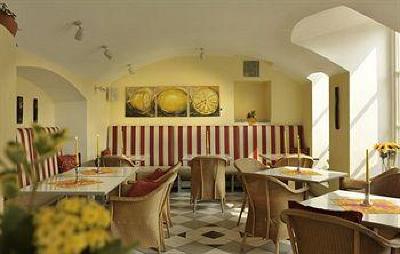 фото отеля Hotel Moselschlösschen Traben-Trarbach