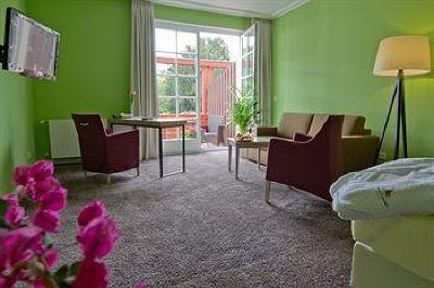 фото отеля Hotel Moselschlösschen Traben-Trarbach