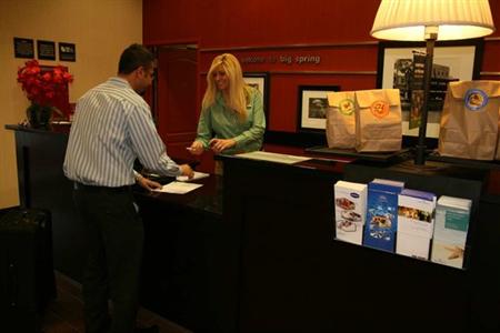 фото отеля Hampton Inn & Suites Big Spring