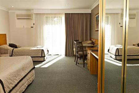 фото отеля BEST WESTERN Hilltops Retreat Motor Inn