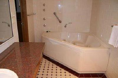 фото отеля Queensgate Motel