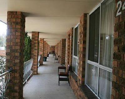 фото отеля Queensgate Motel