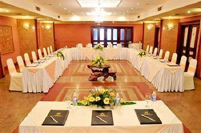 фото отеля Royal Hotel Saigon