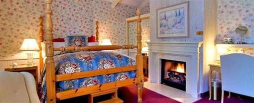фото отеля Carriage House Inn