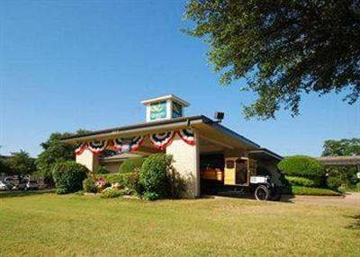 фото отеля Quality Inn Ennis (Texas)