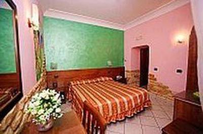 фото отеля Hotel Ginevra Naples