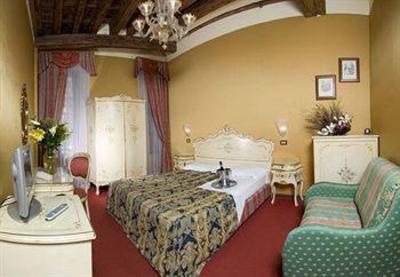 фото отеля Hotel Bridge Venice